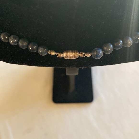 NWOT. Local Artisan’s genuine Lapis and cultured Pearl necklace. - Picture 5 of 5